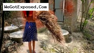 Young village wife fucks her neighbor in the toilet in a daytime
