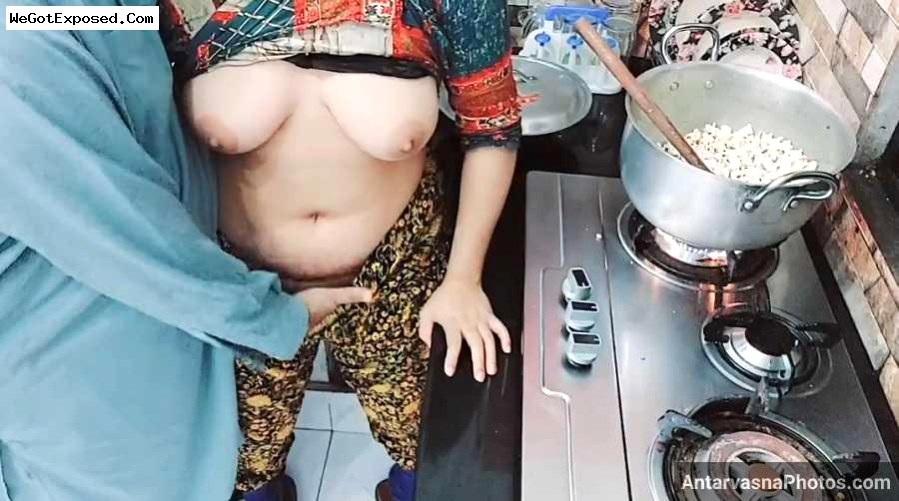 Big ass lahore pakistani bhabhi ke xxx kitchen sex photos 10