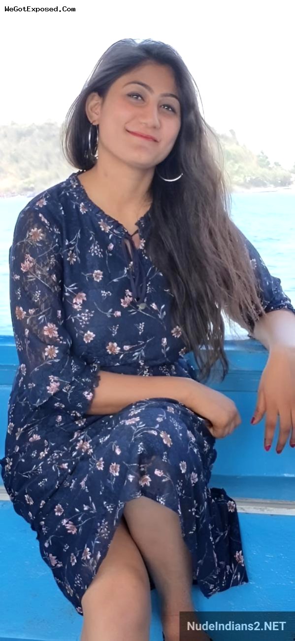 Big tits Kolkata English teacher in sexy bra teasing PT sir 3