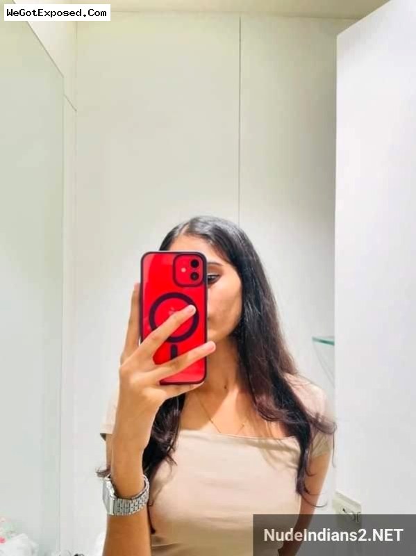 Exposed! Cute Mallu girl Vidya’s juicy boobs & bra selfies 1