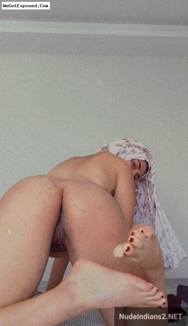 Exposed! NRI Muslim hijab babe Sofiya’s hot body tease pics 14