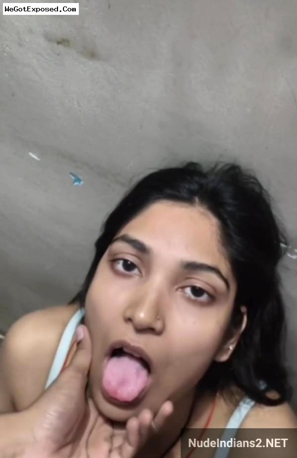 Gujju GF Mayuri Shah’s boobs show & blowjob pics with lover 6