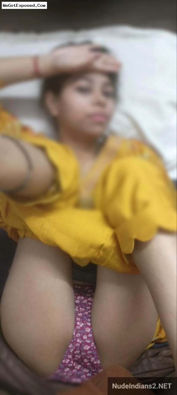 Jaipur Marwadi wife Sarita’s tight chut show pics during sex 1