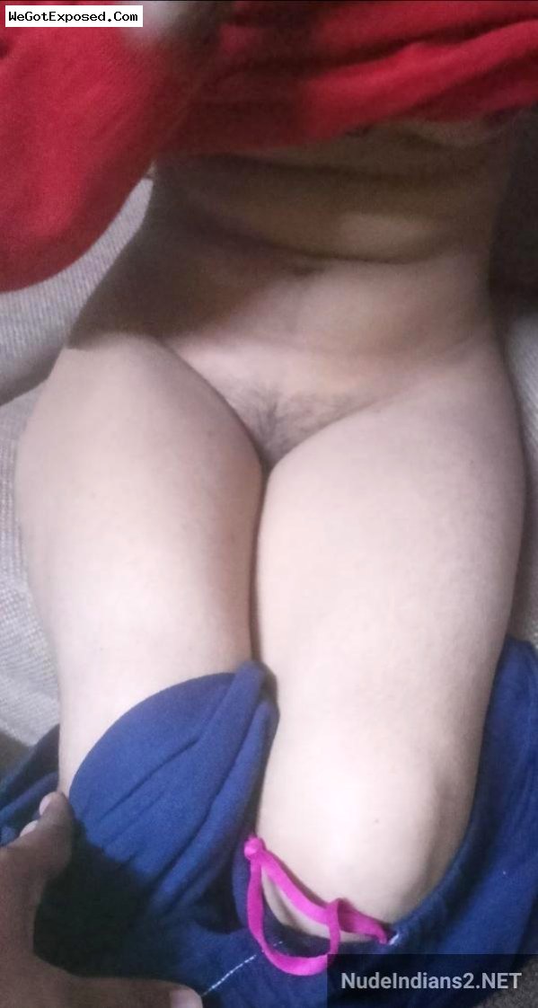 Jaipur Marwadi wife Sarita’s tight chut show pics during sex 11