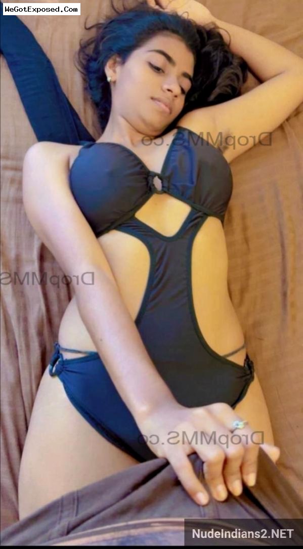 Mallu slut wife Radhika’s tight boobs & pussy show to ex-BF 1
