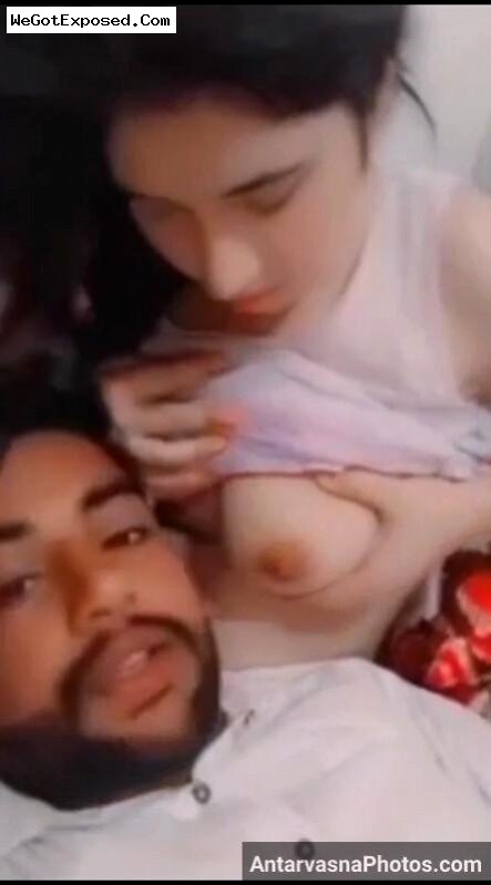 Sexy Pakistani girl driver boobs sucking photos 4
