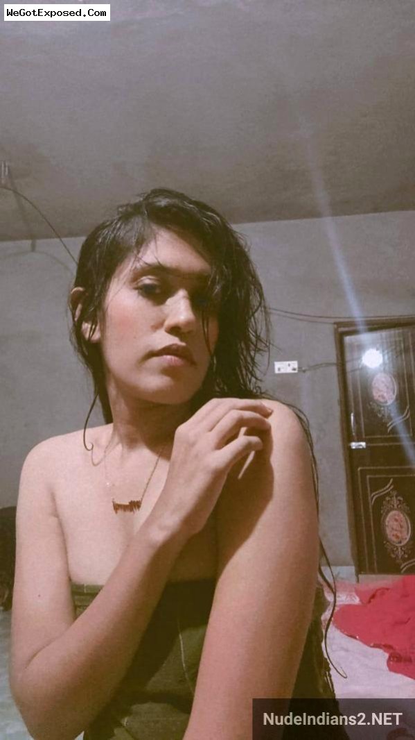 Viral! Young Rajasthani wife Sujata’s nude selfies in saree 12
