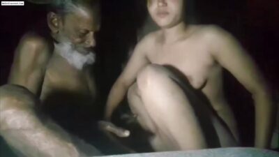 Pakistani Girl Ki Nangi Chudai Old Man Ne Kiya Viral Desi MMS