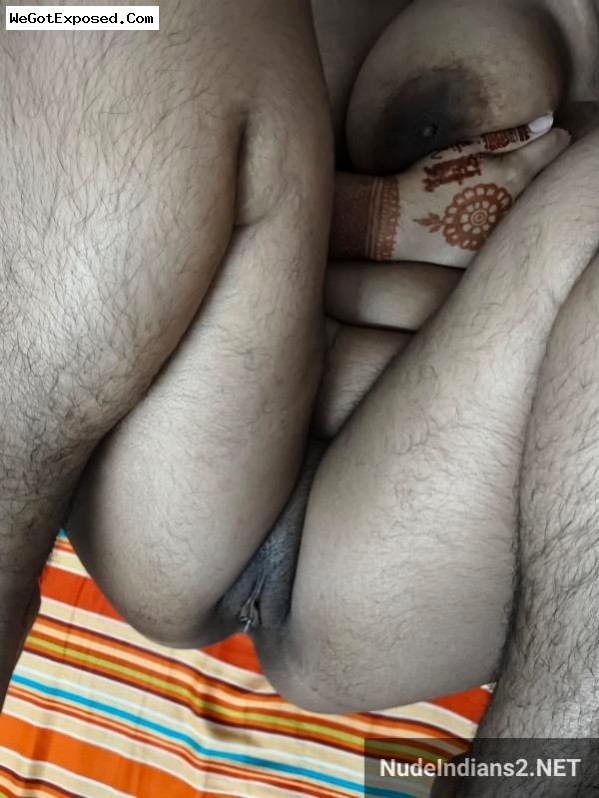 Bengali muslim girl Nadia’s sexy boobs and pussy selfies 12