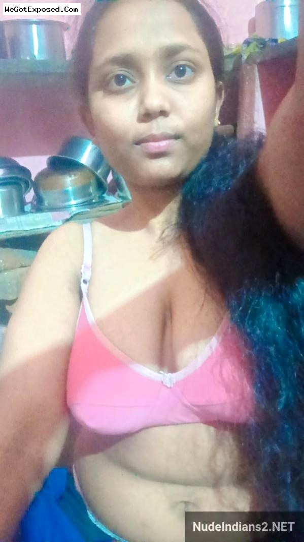 Big boobs Solapur girl Rupali posing in bra panty at home 3