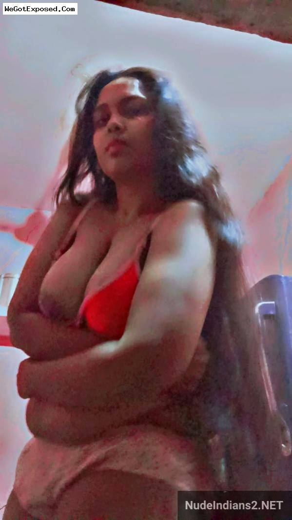 Big boobs Solapur girl Rupali posing in bra panty at home 5