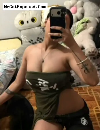Pakistani Afreen Khan Viral Video Showing Off Hot Body