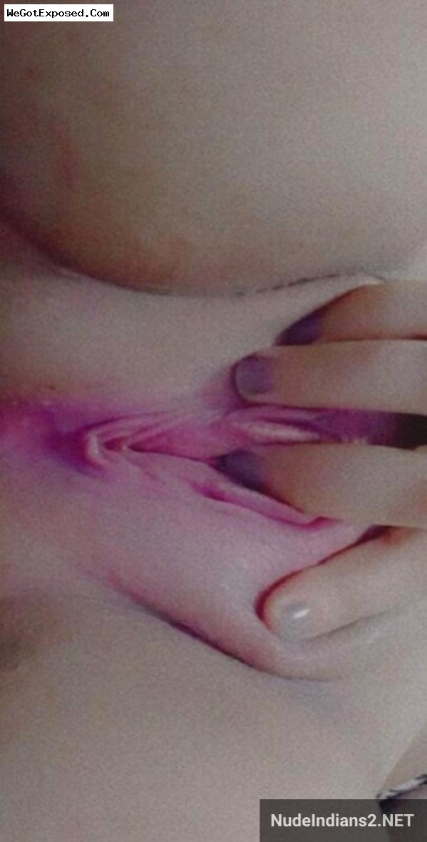 Viral! Muslim NRI GF Nadira’s nude modelling on Instagram 10