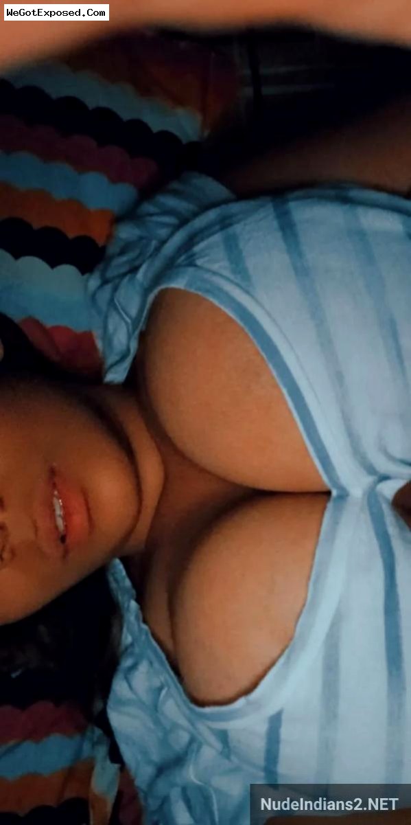 Viral! South Delhi GF Nisha’s big tits show & sex with lover 3