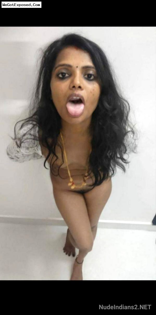 Young Kerala wife Nidhi shared slutty selfies with ex-BF 11