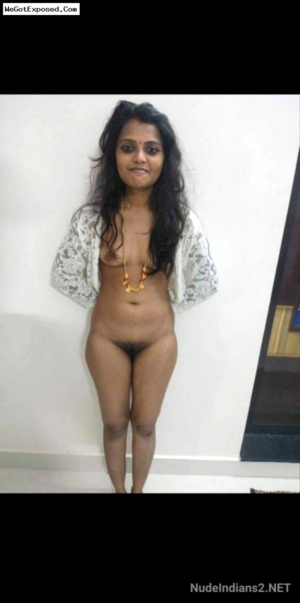 Young Kerala wife Nidhi shared slutty selfies with ex-BF 7
