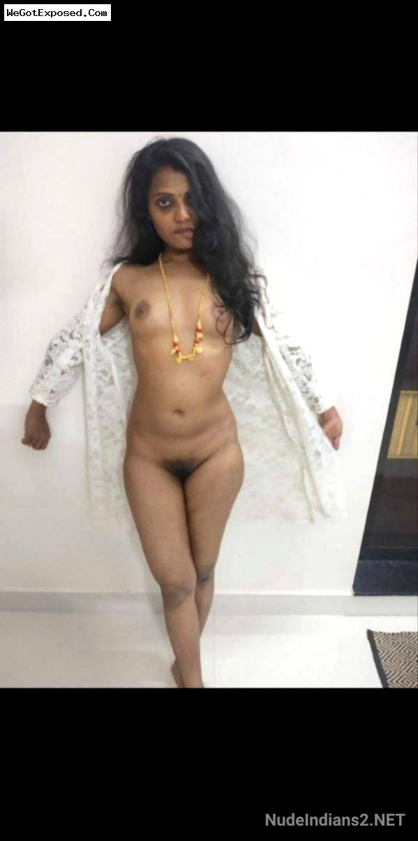 Young Kerala wife Nidhi shared slutty selfies with ex-BF 8